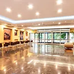 Qubus Hotel 3*