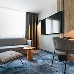 Qubus Hotel
