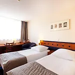Qubus Hotel 3*