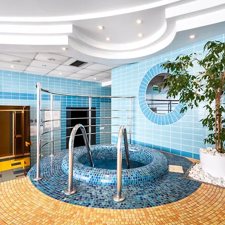Qubus Hotel 4*