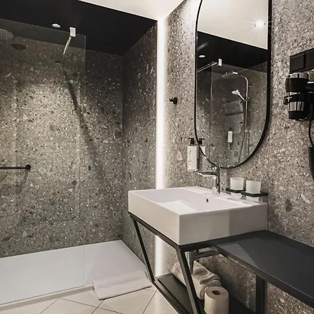 Hotel Qubus 3*