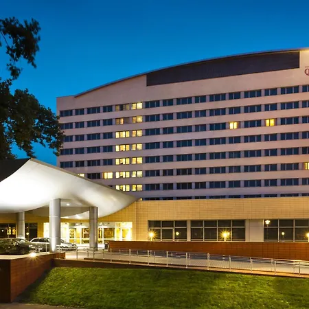 Qubus Hotel 3*