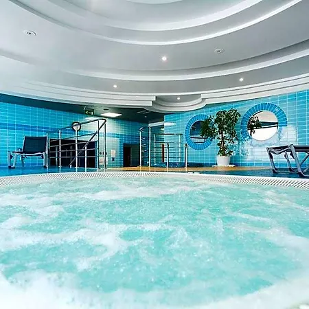 Qubus Hotel 3*