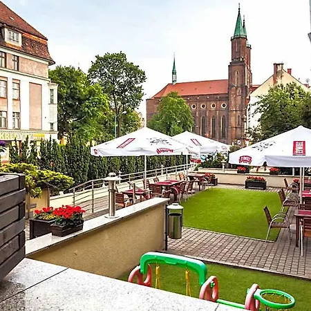 Hotel Qubus